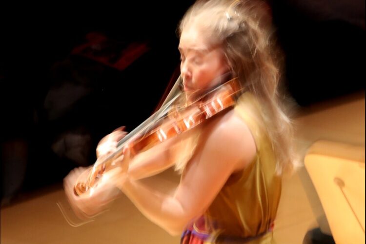 leila josefowicz feet 6