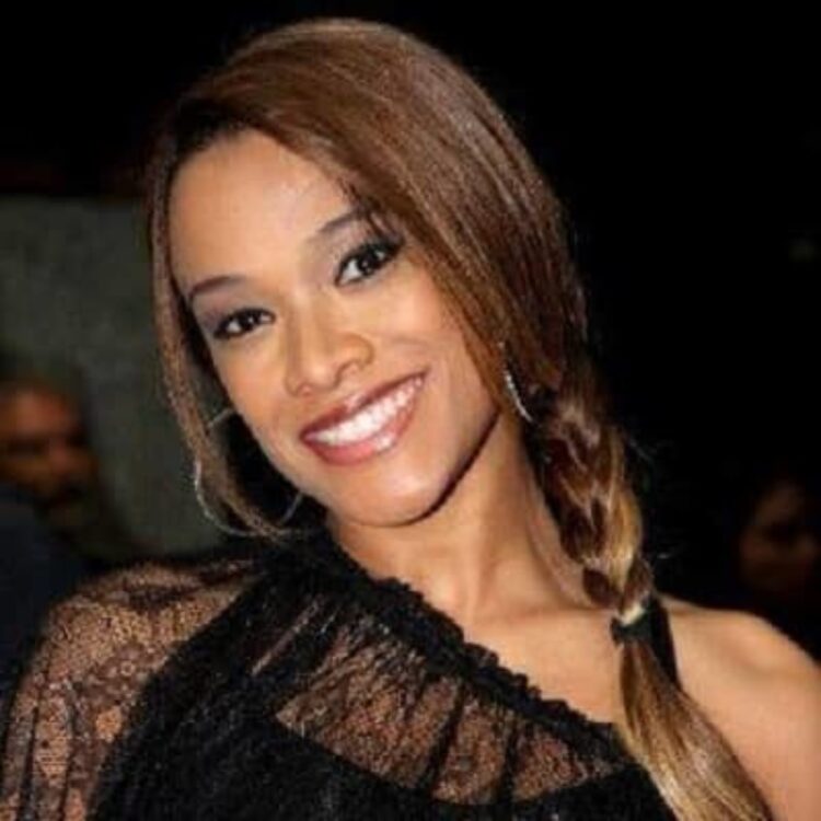 leilah moreno feet 5