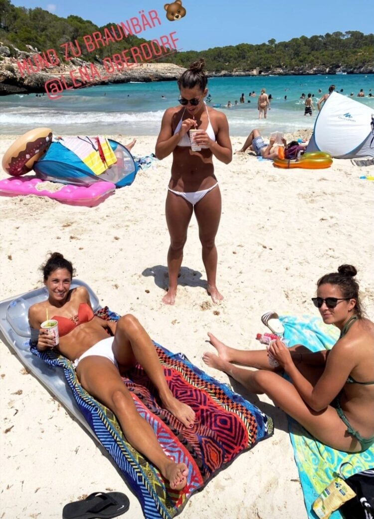 lena oberdorf feet 2