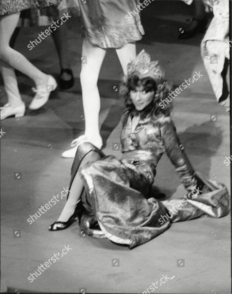 lena zavaroni feet 5