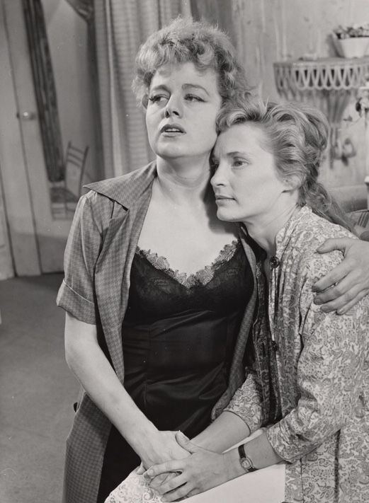 lenka peterson feet 4