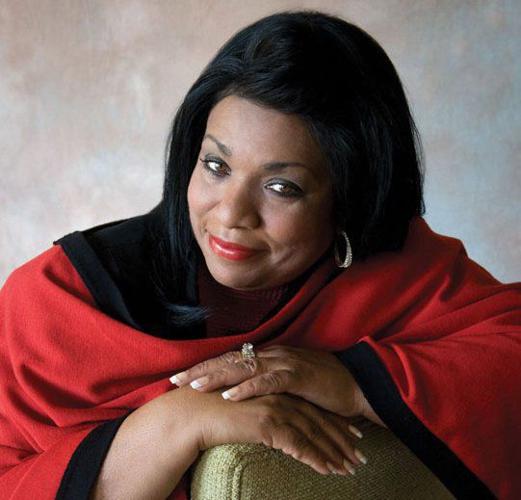 leona mitchell feet 3