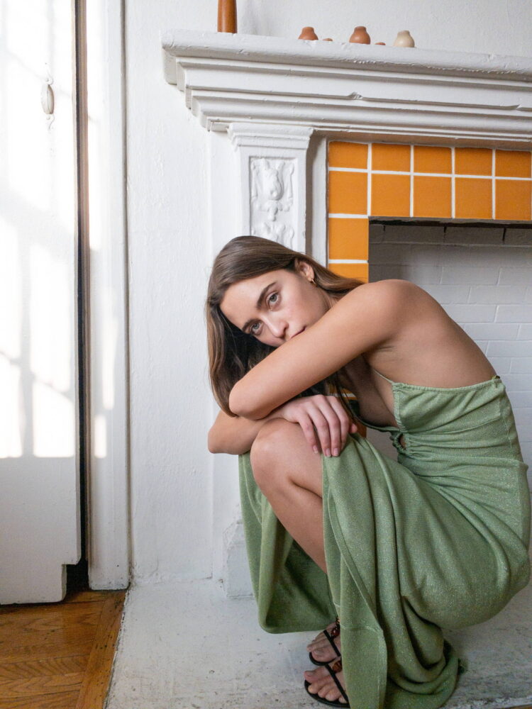 lera pentelute feet scaled