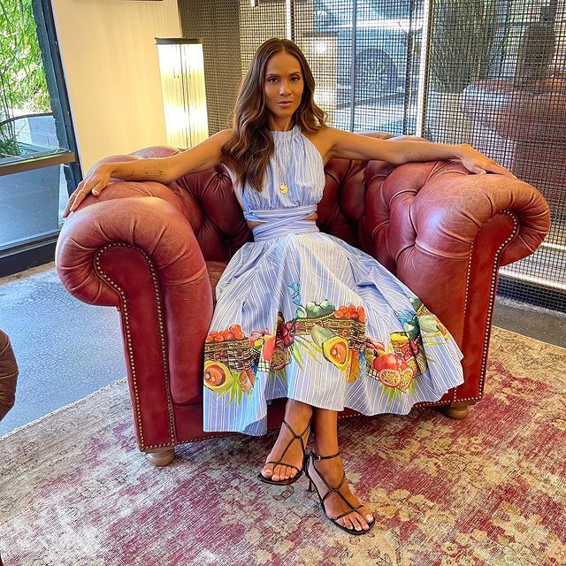 lesley ann brandt feet