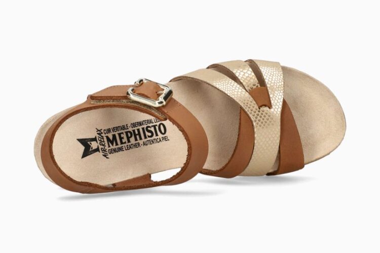 lesley buckle feet 2