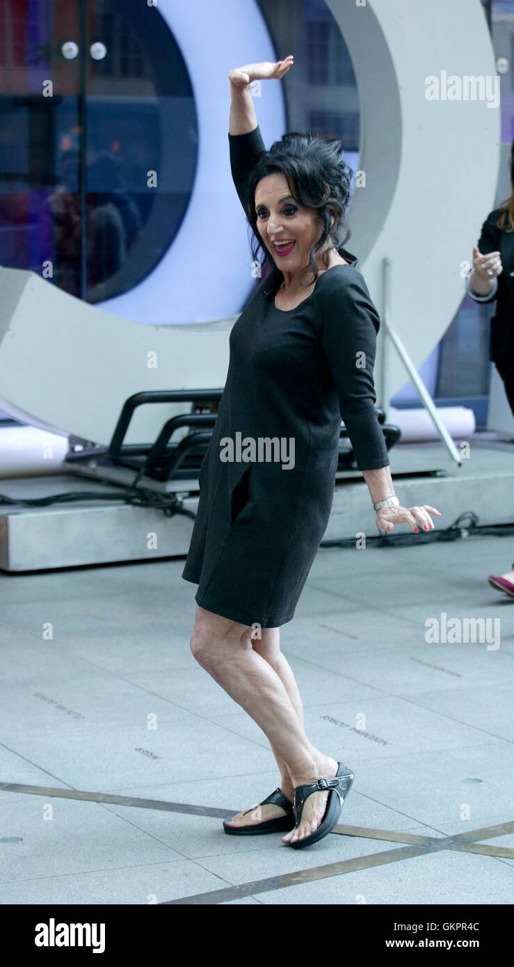 lesley joseph feet 6