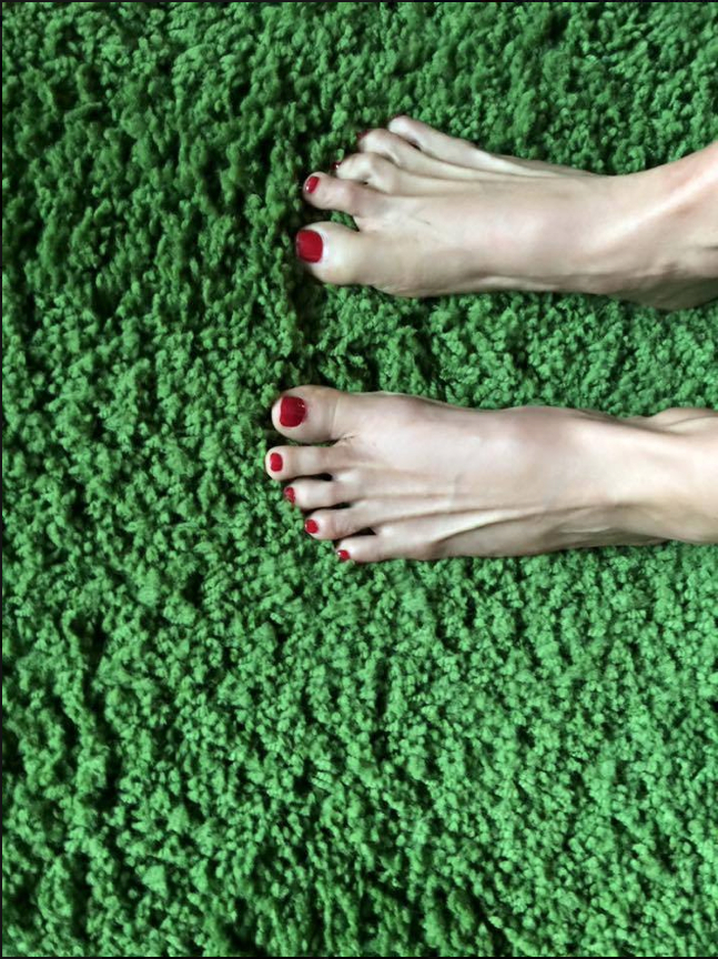 lesley judd feet 2