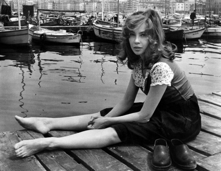 leslie caron feet 3