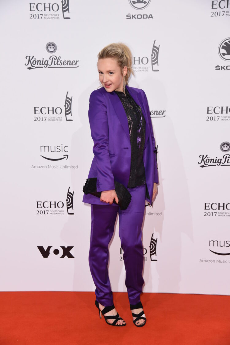 leslie clio feet 4 scaled