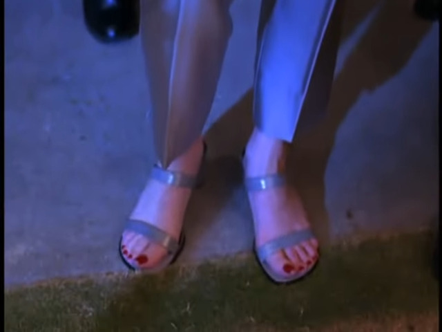 leslie grossman feet 3