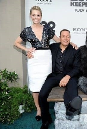 leslie knipfing feet 2