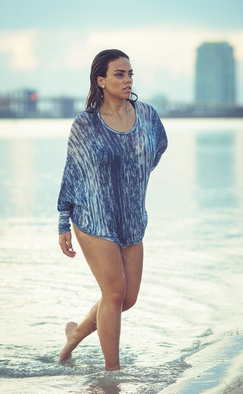 leslie lluvet feet 2