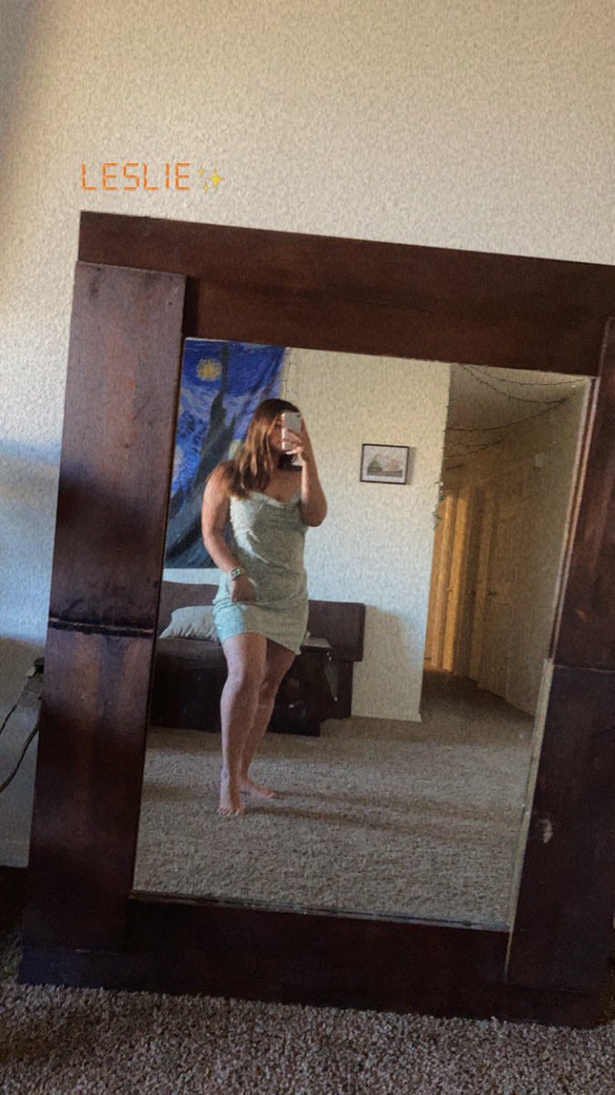 leslie marie rosales feet