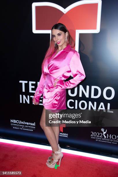 leslie mckenzzie feet 2