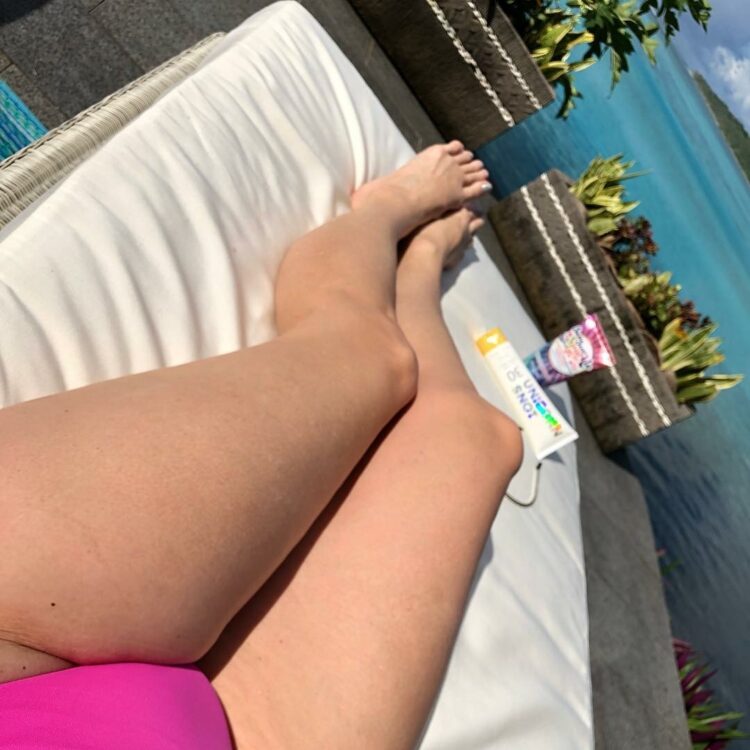 leslie zemeckis feet