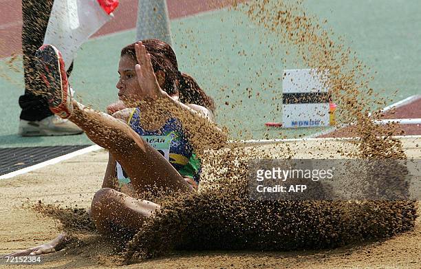 leticia bonfim feet 4