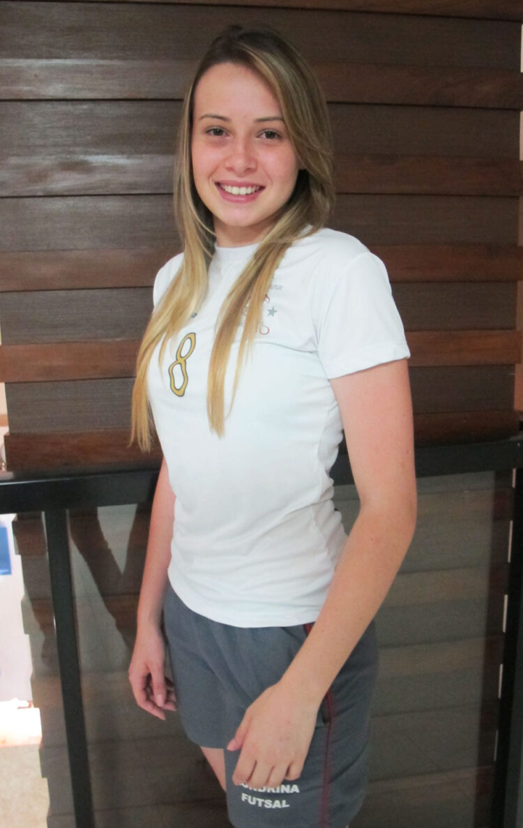 leticia esteves feet 2