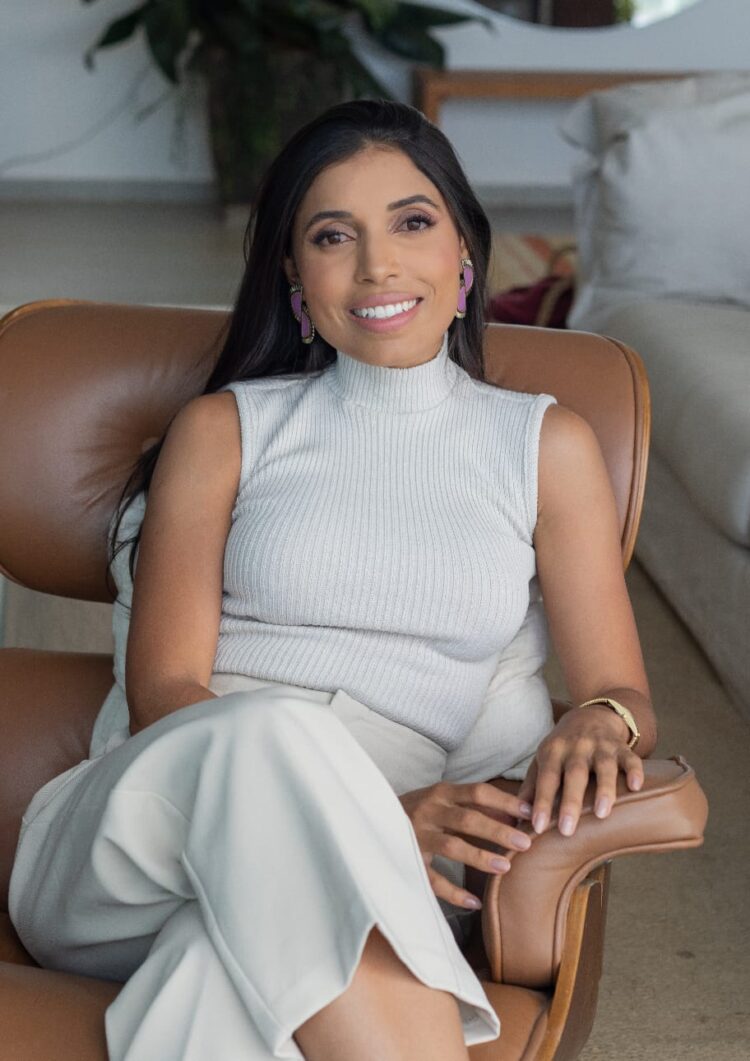 leticia gomes feet 1