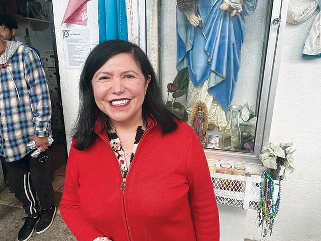 leticia marches feet 4