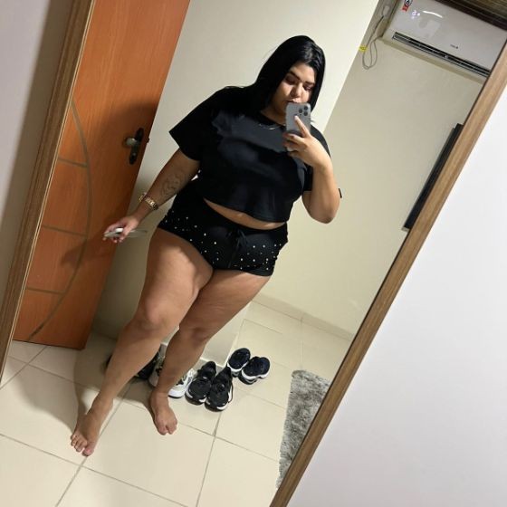 leticia tavares feet