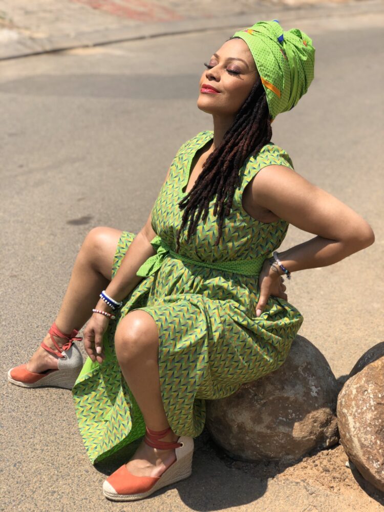 letoya pulumo feet 3