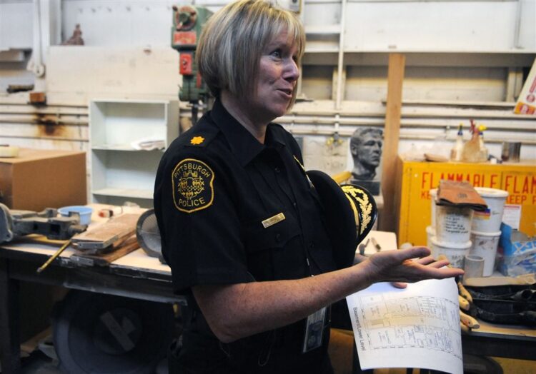 lexi belculfine feet 2