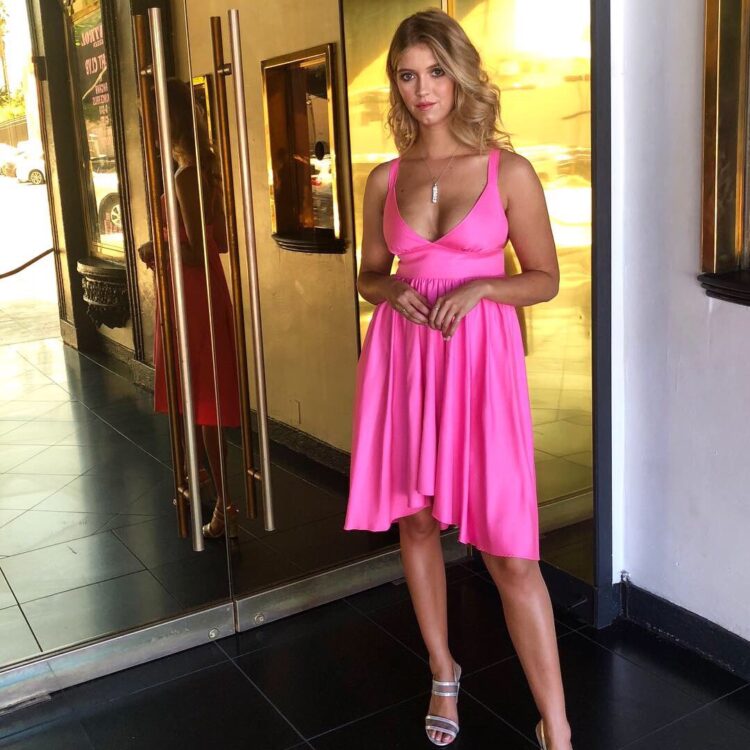 lexi dibenedetto feet 6