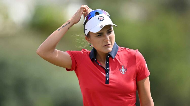 lexi phillips feet 6