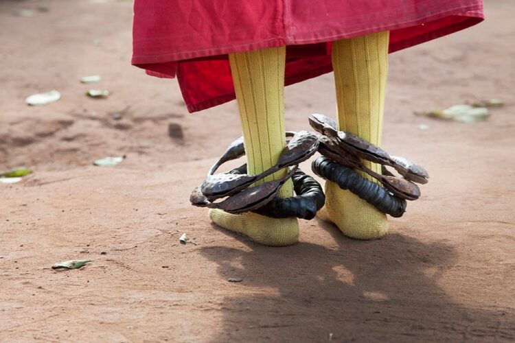 ley uwera feet 6