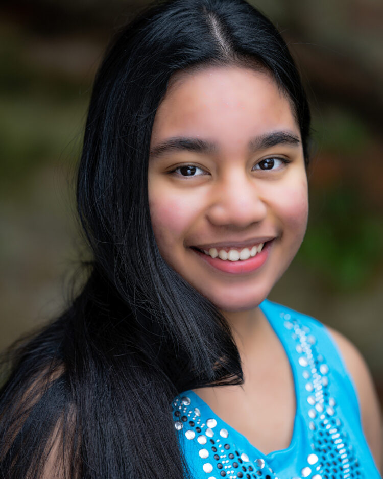 lia amelia feet 4 scaled