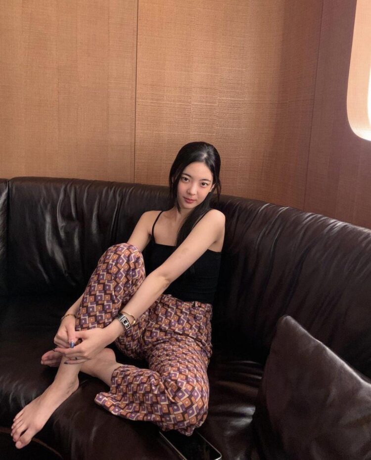 lia kim feet