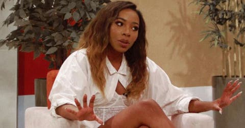 lia tchissola feet 3