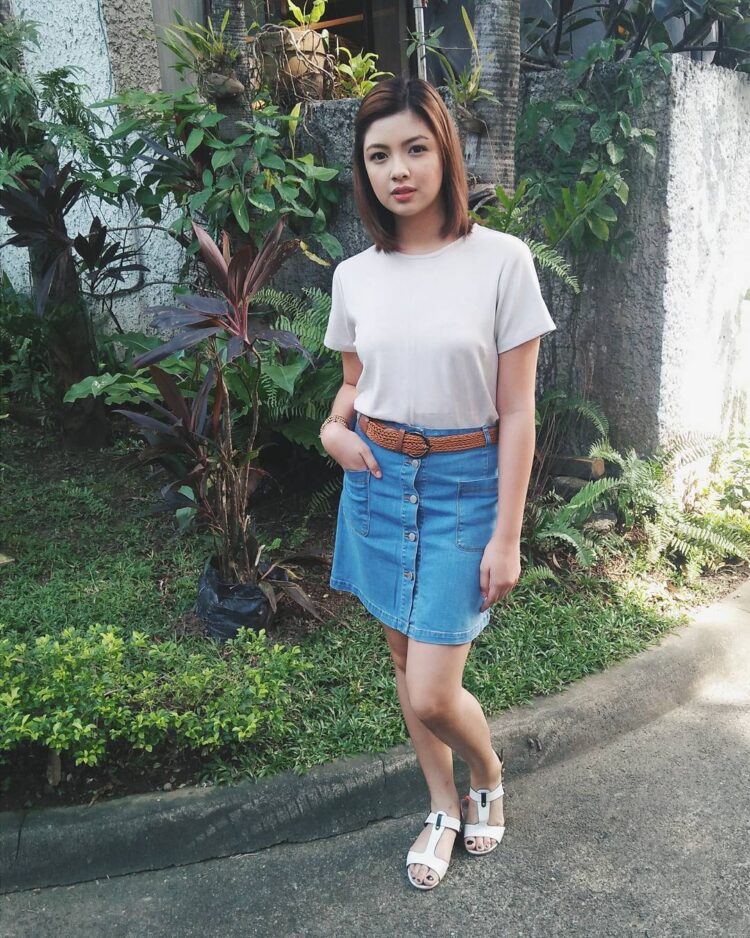 lianne valentin feet 1