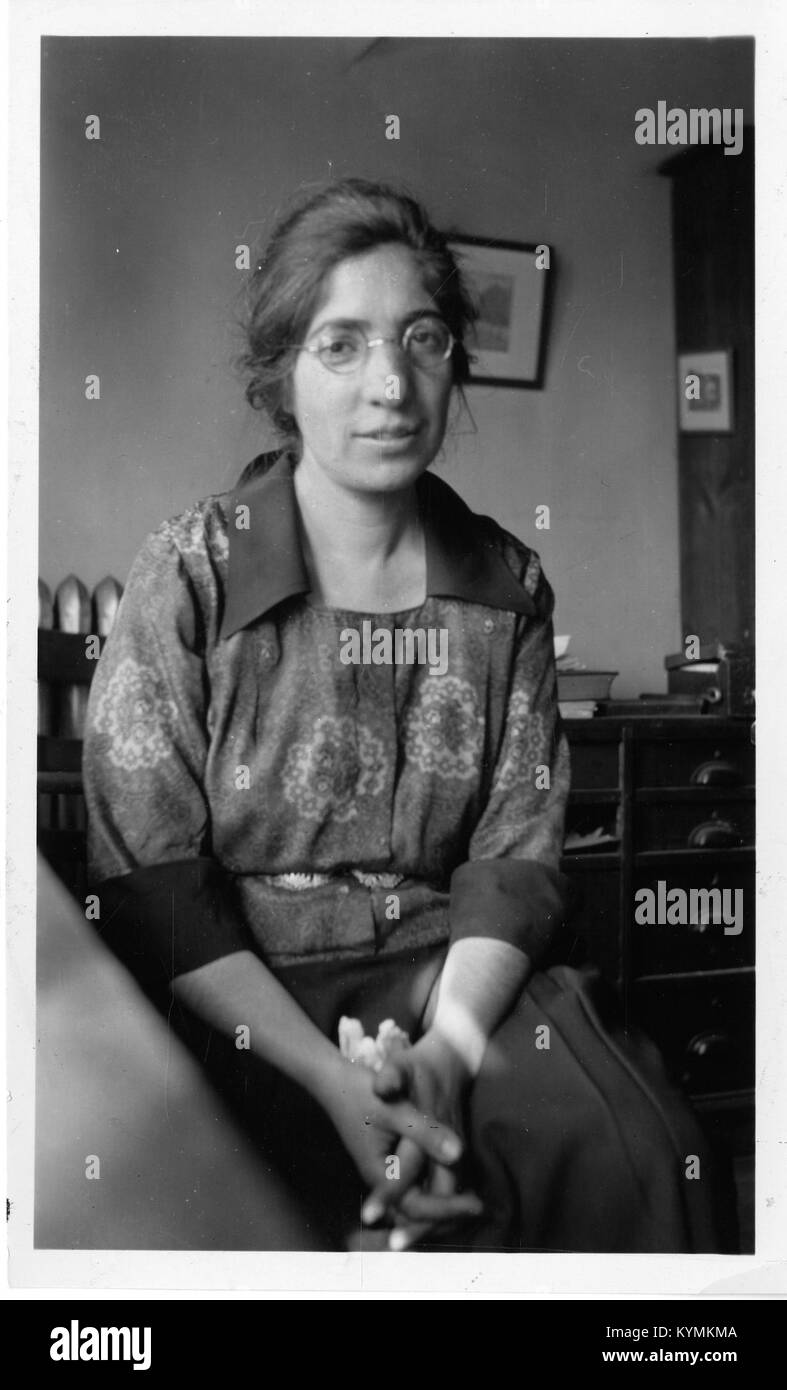 libbie henrietta hyman feet