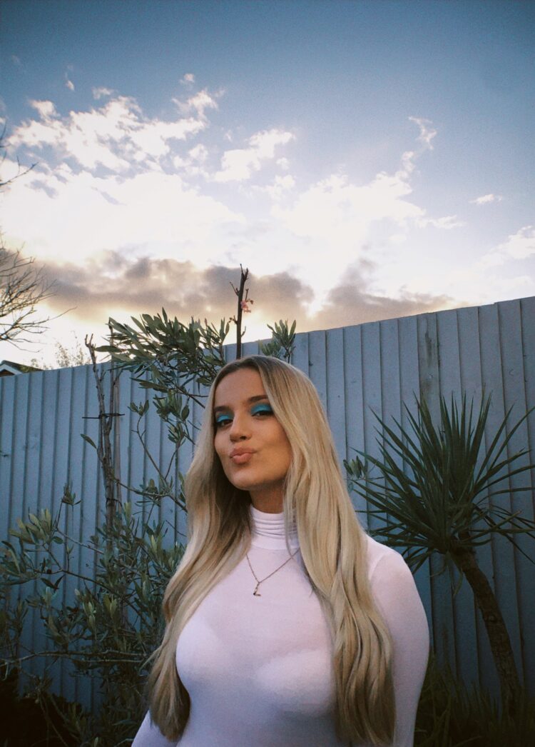 libby whitehouse feet 6