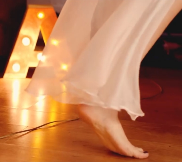lidia buble feet 4