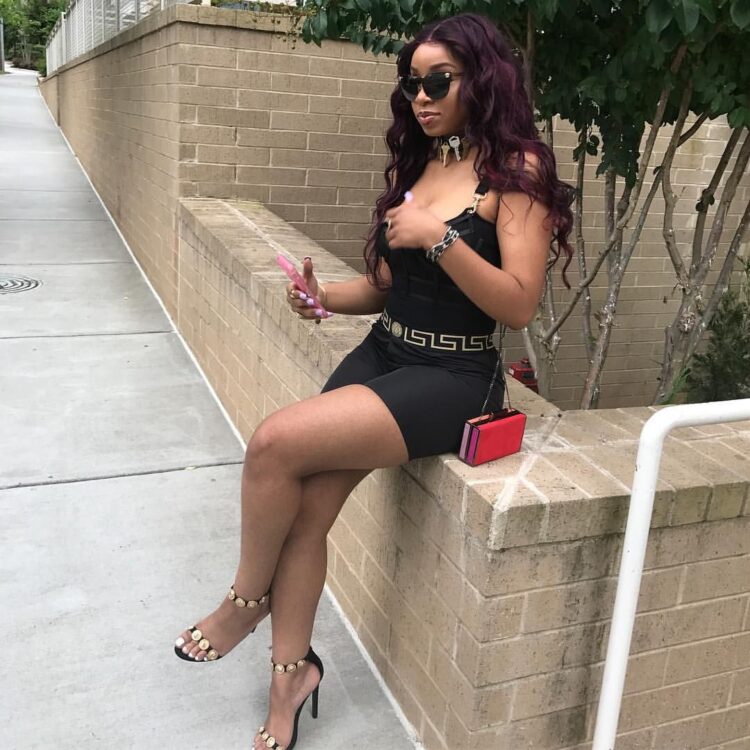 light skin keisha feet 2