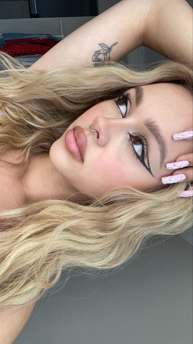 lila janowska feet 4