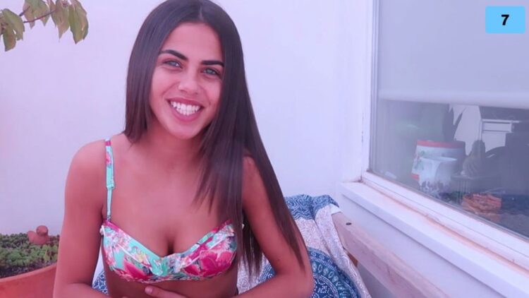 lila mangrinyan feet 3