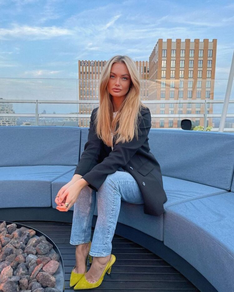 lilia weddell feet 6