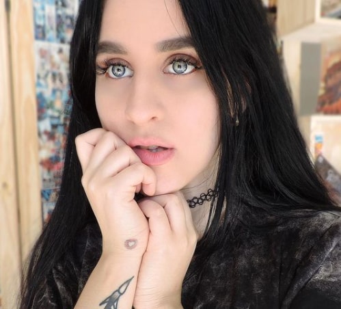 lilieth martinez feet 5