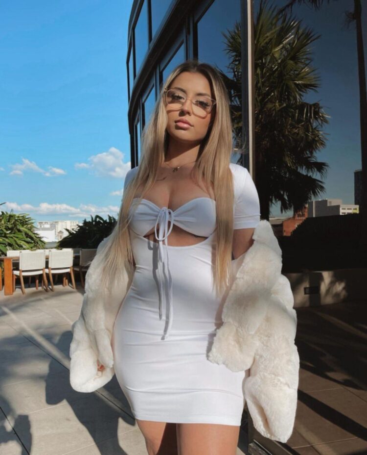 lilith cavaliere feet 6