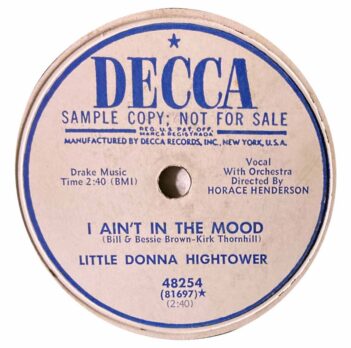 lillian glinn feet 4