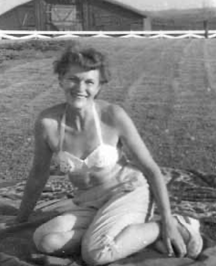 lillian randolph feet