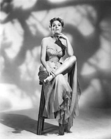 lilyan chauvin feet 1