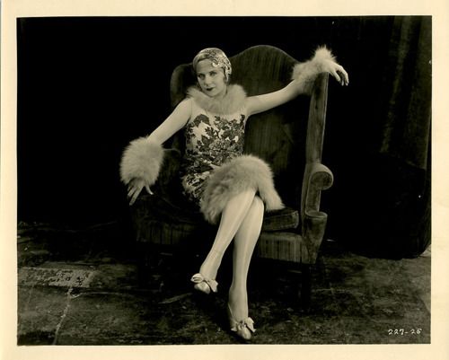 lilyan tashman feet 6