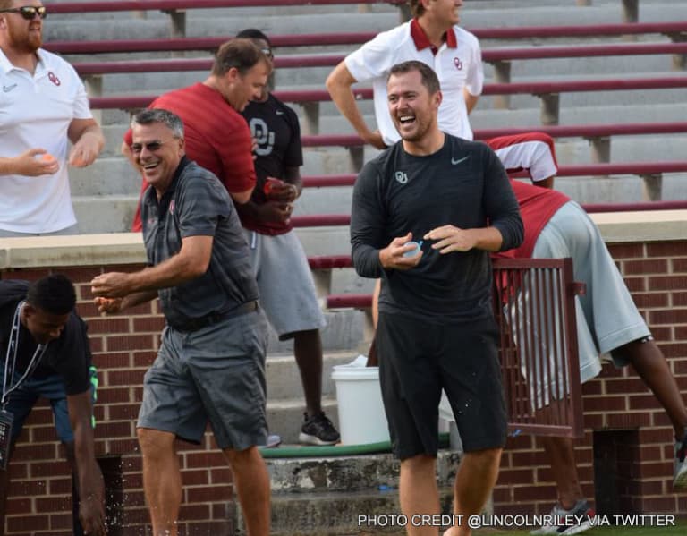 lincoln riley feet 2