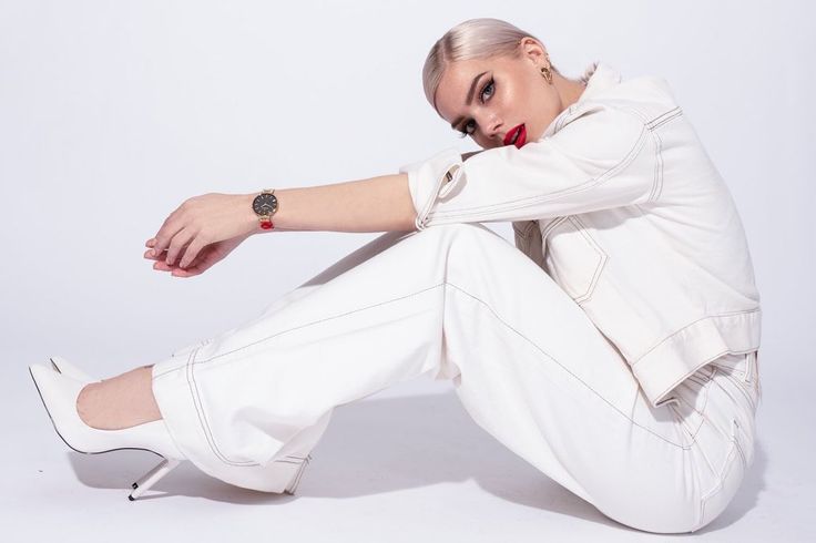 linda hallberg feet 3