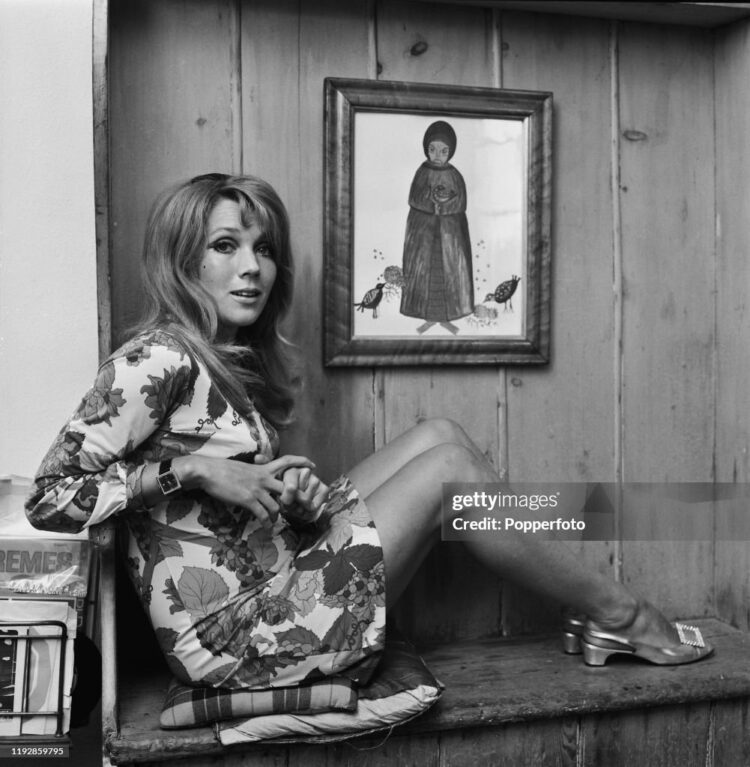 linda marlowe feet 1