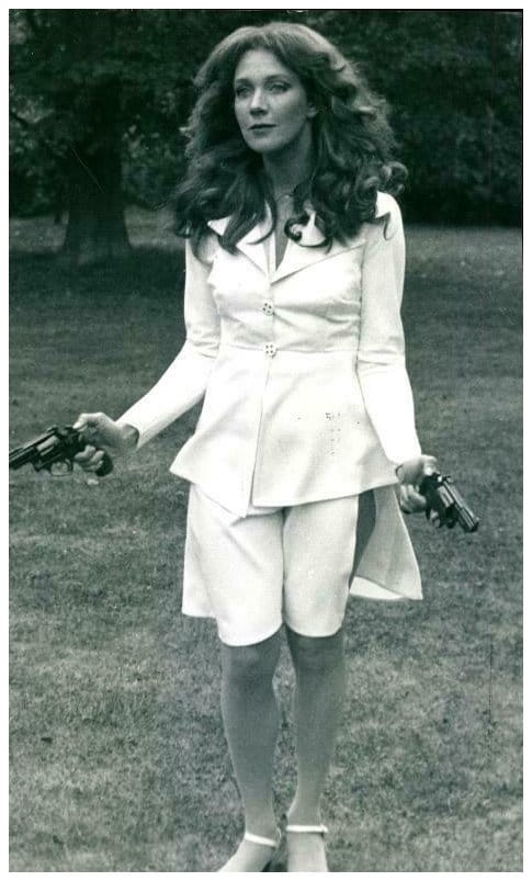 linda marlowe feet 6